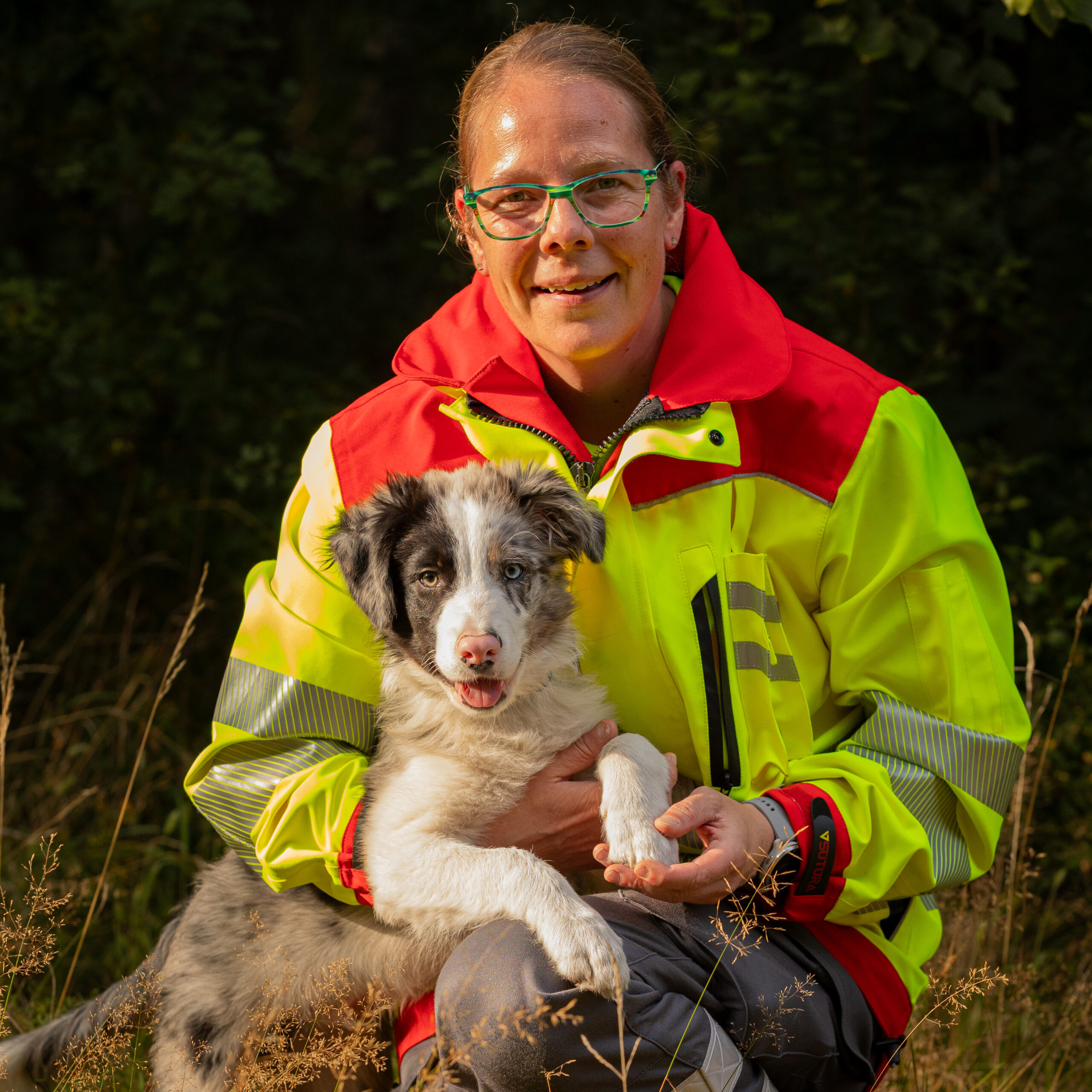 Team Ernie Nadja ist mit Ernie in der Ausbildung zum Team in der Flächensuche, als Verbeller. Ernie ist ein am 06.05.2025 geborener Border Collie Rüde.